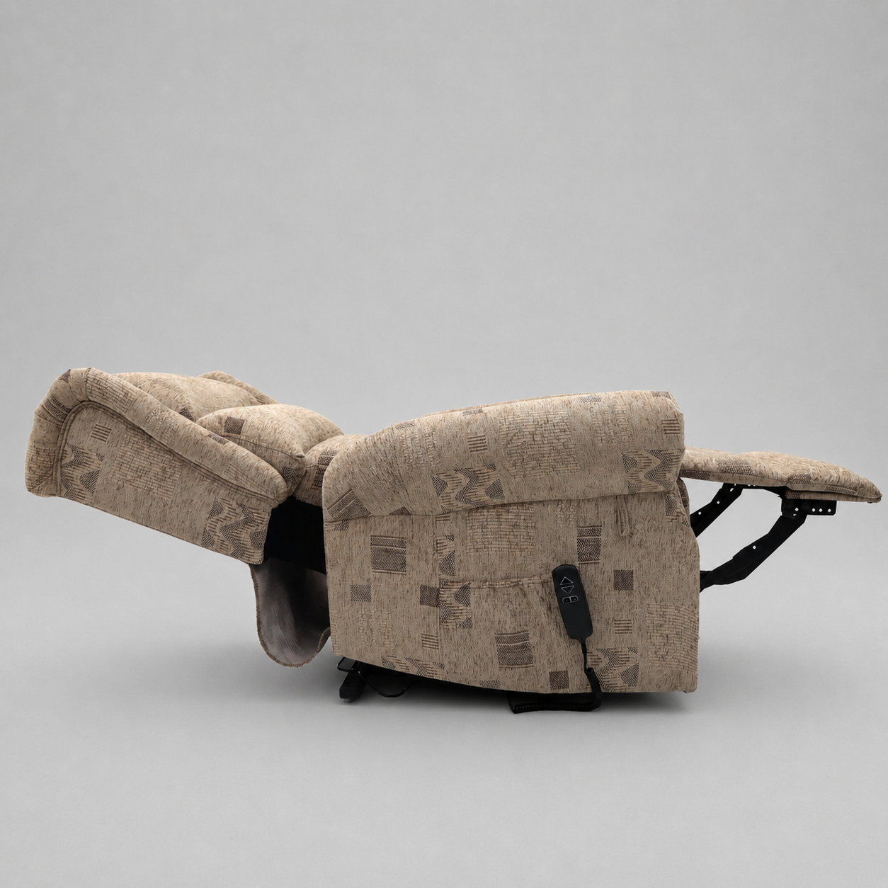 Malton, Riser Recliner, Patterned